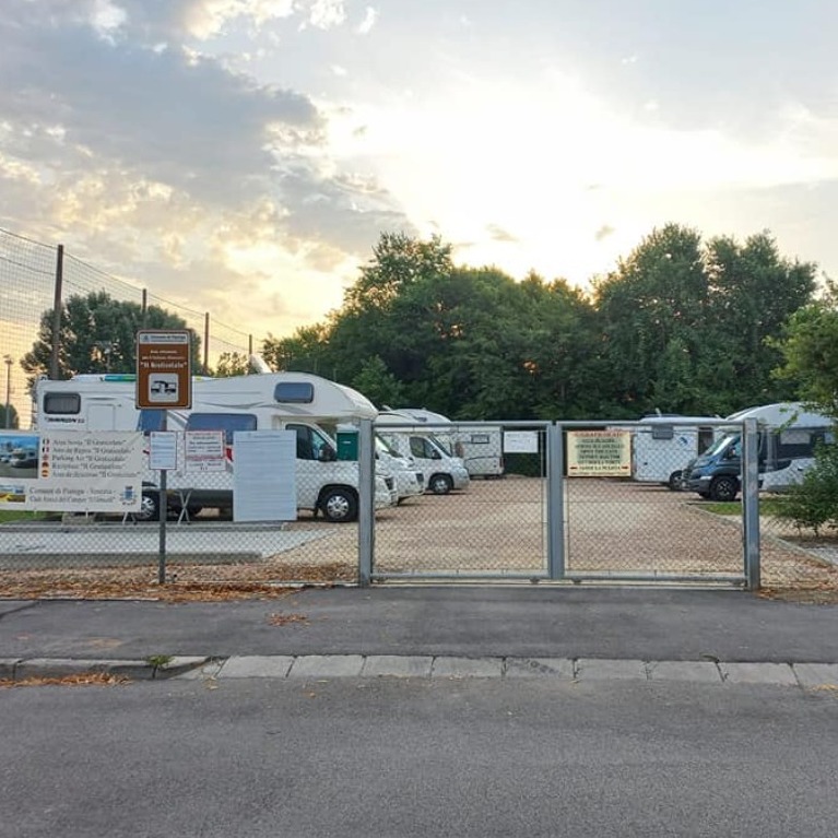 Area sosta Camper 